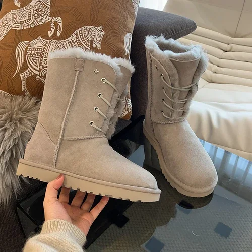 Luxurious Women's Winter Boots